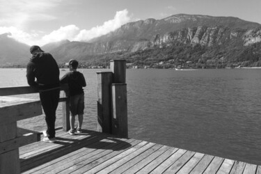 Photographie intitulée "Sur le ponton" par Camille R., Œuvre d'art originale, Photographie non manipulée