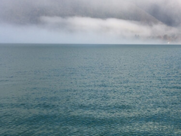 Photography titled "Brume sur le lac" by Camille R., Original Artwork, Digital Photography