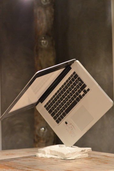 Design mit dem Titel "iMac (transformé en…" von L'Atelier De Cana, Original-Kunstwerk, Metalle