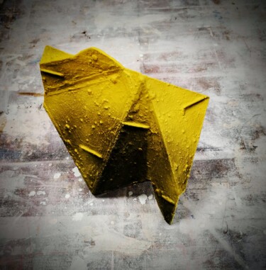 Skulptur mit dem Titel "Yellow flight" von Carlos Sánchez Maydana, Original-Kunstwerk, Holz