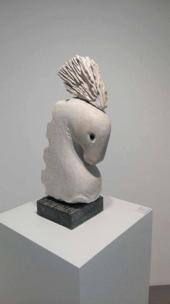 Sculpture titled "CABEÇA DE CAVALO" by Carlos Rodrigues, Original Artwork, Stone