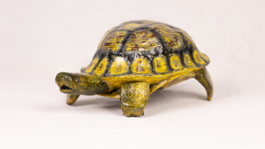 Sculpture titled ""Caroline La Tortue"" by Carole Le Bolloc'H, Original Artwork, Paper maché