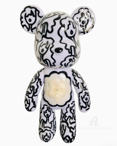 Sculpture titled "Coco Chanel Bear" by Caroline Montigneaux, Original Artwork, Resin