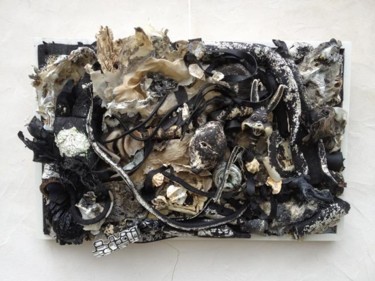 Sculpture intitulée "Bazar_noir.JPG" par Caroline Secq, Œuvre d'art originale