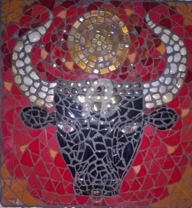 Sculpture titled "Tête de taureau" by Cassio-Galet, Original Artwork, Mosaic Mounted on Wood Panel