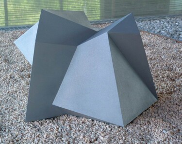 Sculpture titled "Sólido 2" by Carlos Castanedo, Original Artwork, Metals