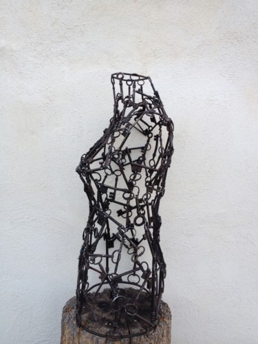 Sculpture titled "L'ouverture" by Castor, Original Artwork, Stainless Steel