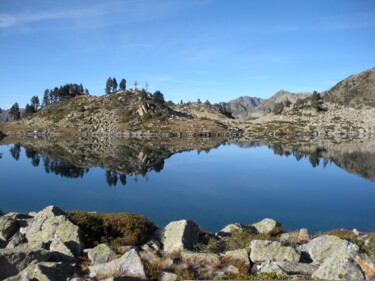 Photographie intitulée "Lac dans le Massif…" par Catcha, Œuvre d'art originale, Photographie non manipulée
