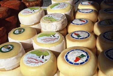 Photography titled "Portugal. Fromages…" by Catherine Boutin, Original Artwork
