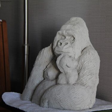 Sculpture titled "Maternité" by Catherine Costet (Lccat), Original Artwork, Clay