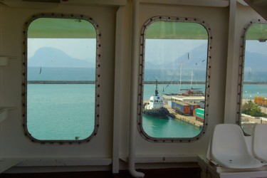 Photographie intitulée "ferry" par Catherine Gendron, Œuvre d'art originale