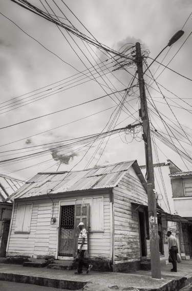 Photographie intitulée "Electric wires" par Catherine Toiron, Œuvre d'art originale, Photographie non manipulée