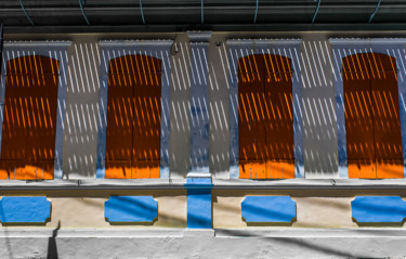 Photographie intitulée "Fenêtres orange" par Catherine Toiron, Œuvre d'art originale