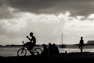 Photographie intitulée "À bicyclette" par Catherine Toiron, Œuvre d'art originale