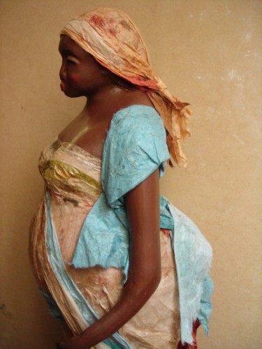 Escultura titulada "Femme enceinte, la…" por Catherine Bordus, Obra de arte original, Papel