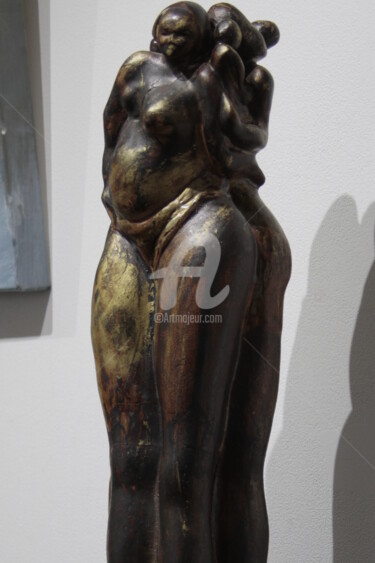 Скульптура под названием "famille" - Catherine Demaugé Bost, Подлинное произведение искусства, Керамика