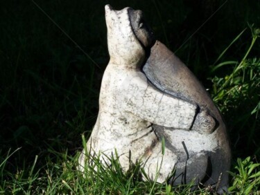 Sculpture titled "eskimau" by Catherine Demaugé Bost, Original Artwork, Ceramics