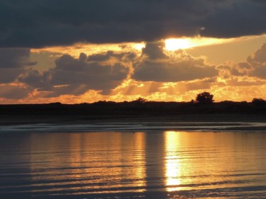 Photographie intitulée "COUCHER DE SOLEIL" par Cathou-Bazec, Œuvre d'art originale