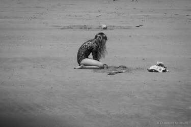 Fotografie getiteld "Les filles du sable…" door Caroline Nadia Brun, Origineel Kunstwerk, Digitale fotografie