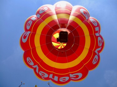 Photographie intitulée "montgolfière Geneve" par Cecilia Teodoru, Œuvre d'art originale