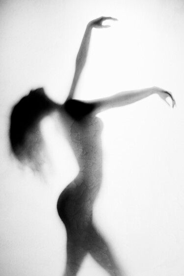 Photographie intitulée "Silhouette II" par Cédric Brion (Studio Clavicule Pics), Œuvre d'art originale, Photographie numériq…