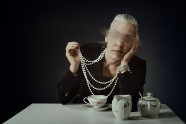 Photographie intitulée "Tea Time V" par Cédric Brion (Studio Clavicule Pics), Œuvre d'art originale, Photographie numérique
