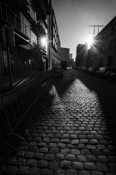 Photographie intitulée "Street daylight" par Cédric Gypen, Œuvre d'art originale, Photographie numérique