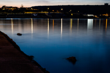 Photographie intitulée "Fishing Port in Mal…" par Cédric Gypen, Œuvre d'art originale, Photographie numérique