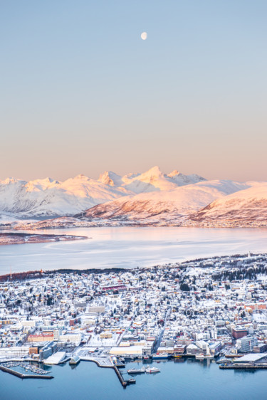 Photography titled "Norvège-Tromsø" by Clichés Impulsifs, Original Artwork, Digital Photography