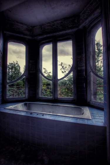 Photographie intitulée "La baignoire devant…" par Céline Pivoine Eyes, Œuvre d'art originale, Photographie numérique