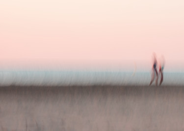 Photographie intitulée "Les marcheurs de l’…" par Céline Pivoine Eyes, Œuvre d'art originale, Photographie numérique