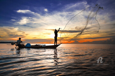 Фотография под названием "Fisherman" - Celso Lobo, Подлинное произведение искусства, Цифровая фотография
