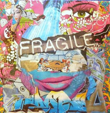 Collages intitulée "FRAGILE" par Centlad Colle Girl, Œuvre d'art originale, Découpages