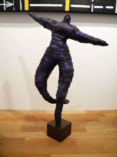 Sculpture intitulée "Alyzée" par Cerise, Œuvre d'art originale, Résine