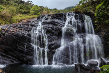 Fotografía titulada "Water Rock" por Chaminda Jayasekara, Obra de arte original, Fotografía digital Montado en Otro panel rí…