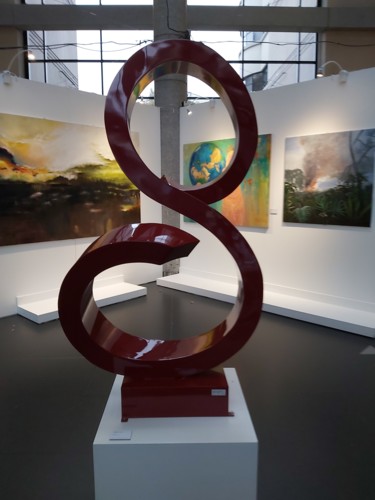 Skulptur mit dem Titel "L'INFINI" von Chantal Derderian Christol, Original-Kunstwerk, Edelstahl