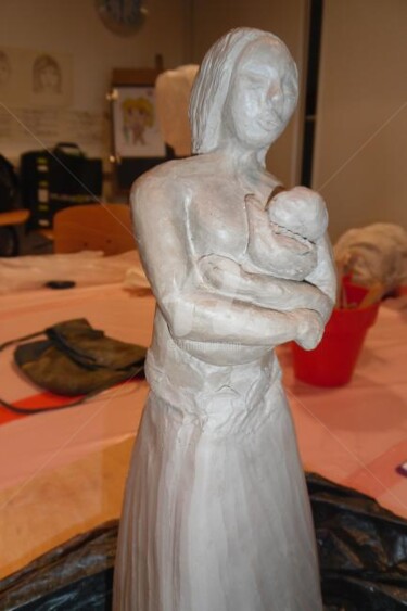 Sculpture intitulée "La femme et l'enfant" par Chantal Le Mesle, Œuvre d'art originale, Terre cuite