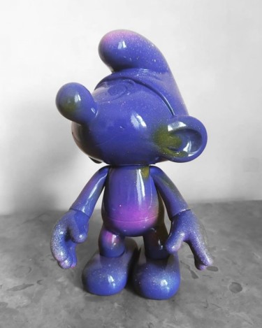 Schtroumpf Galactic Sculpture titled "Schtroumpf Galactic" by Charlotte Bercut, Original Art, Spray paint