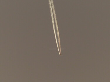 Photography titled "avion dans le ciel 3" by Charlotte Poncin, Original Artwork, Digital Photography