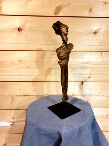 Sculpture intitulée "La camisole" par Charly Carpentier, Œuvre d'art originale, Bois