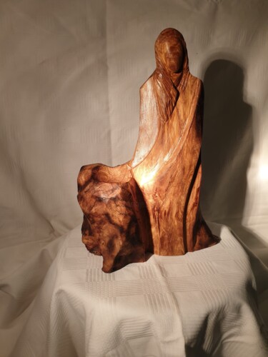 Skulptur mit dem Titel "Vierge" von Charly Carpentier, Original-Kunstwerk, Holz