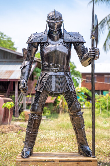 Sculpture intitulée "Knight warrior meta…" par Chatree Choorachatatorn (Mari9art), Œuvre d'art originale, Métaux
