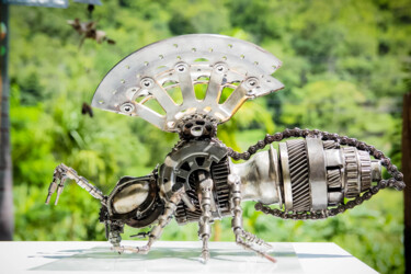 Скульптура под названием "Bee metal art sculp…" - Chatree Choorachatatorn (Mari9art), Подлинное произведение искусства, Мета…
