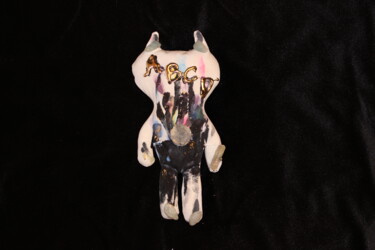 纺织艺术 标题为“水晶娃娃” 由Chen Pi, 原创艺术品, 拼凑物