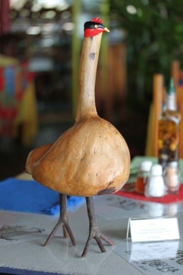 Sculpture titled "Peito-pinhao" by Smokey Joe, Original Artwork, Wood