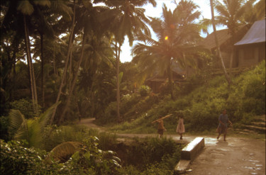 Fotografie mit dem Titel "Desa in Sumatra" von Chris Van Moorsel, Original-Kunstwerk, Nicht bearbeitete Fotografie
