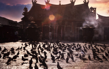 Fotografie getiteld "Chinese tempel" door Chris Van Moorsel, Origineel Kunstwerk, Niet gemanipuleerde fotografie