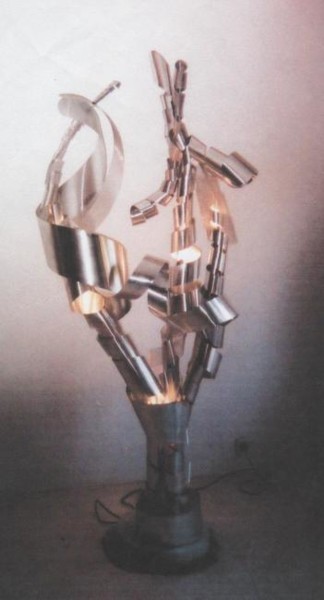 Escultura titulada "HELGANCE" por Chris Oven, Obra de arte original, Aluminio