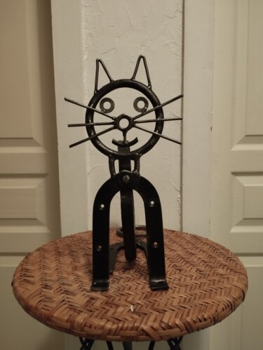 Sculpture titled "Petit chat" by Christian Barbance, Original Artwork, Metals