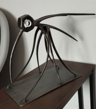 Sculpture intitulée "Tictic le moustique" par Christian Barbance, Œuvre d'art originale, Métaux